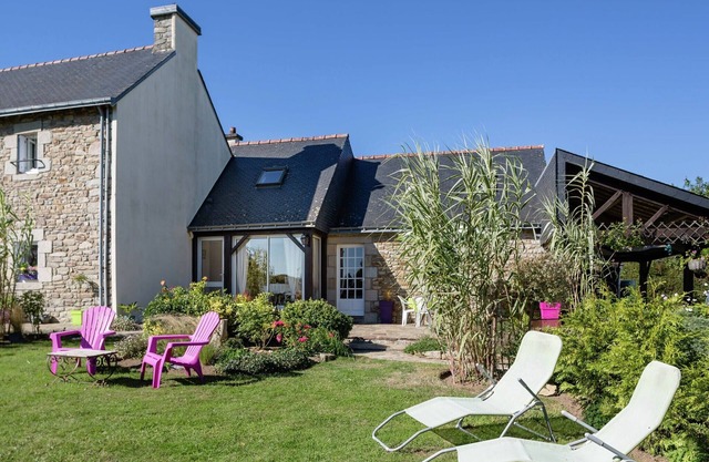 Relaxing gîte with terrace, near Pont-Aven