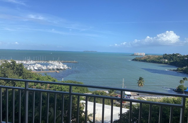 Relaxing View at a 3 Bedroom Marina Condo