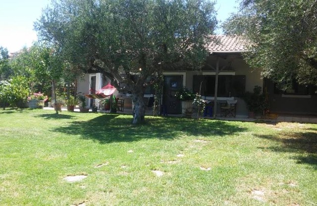Relaxing Vila at Avramio village