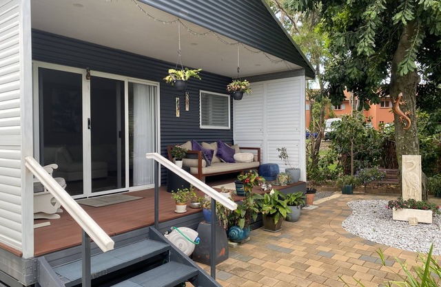 RELOCATING TO GOLD COAST? - Available 3 MONTHS - GARDEN COTTAGE - Hope Island.