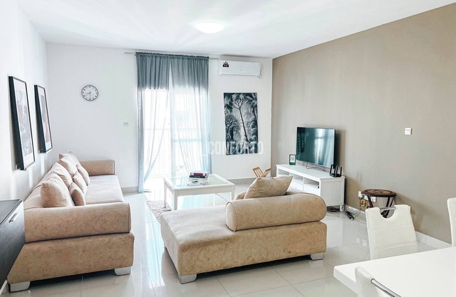 Remarkable 5-Bed Apartment in Kilamba - Luanda