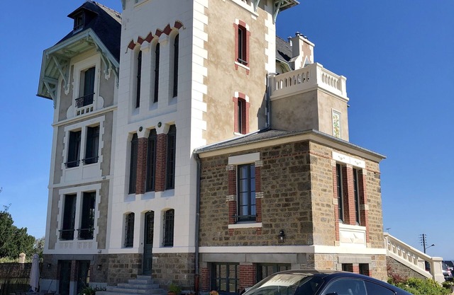 Remarkable rental with dream views in Saint-Lunaire