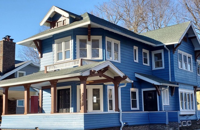 Remodeled historic Craftsman, exquisite design, spacious, close all things Indy