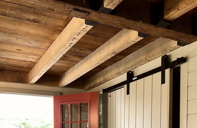 Remodeled Historic Battle Spring Farmhouse. Deck & firepit