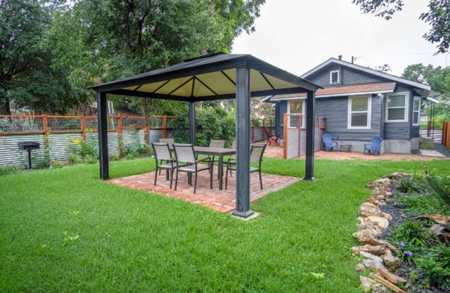 Remodeled Modern 1br/1ba Apt #1 Near Downtown