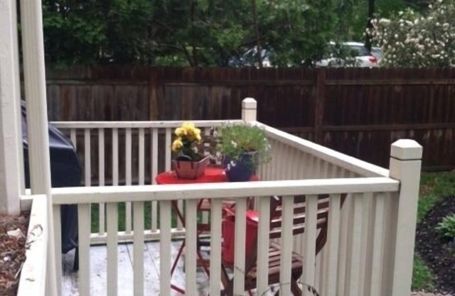 Remodeled vintage, village home for SAFE relaxing fun getaway