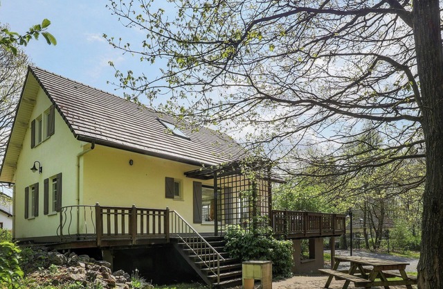 Rendeux Villa with Garden