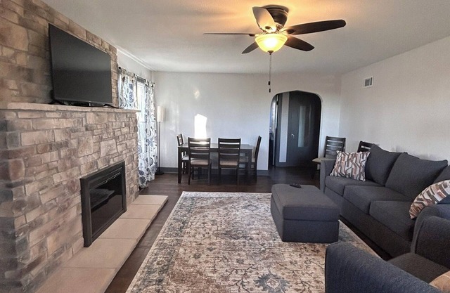 Renovated stone farmhouse- Quiet Country Stay