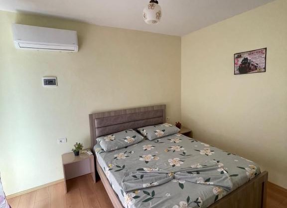 Rent rooms Hudenisht