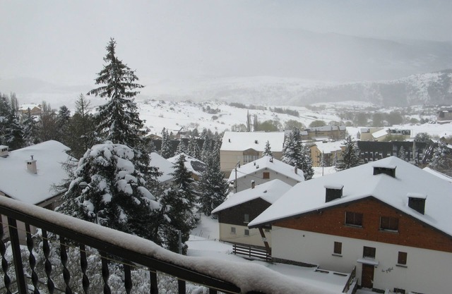Rental Apartment F3 - classé * - 60 m2-Dans Chalet Font-Romeu Centre