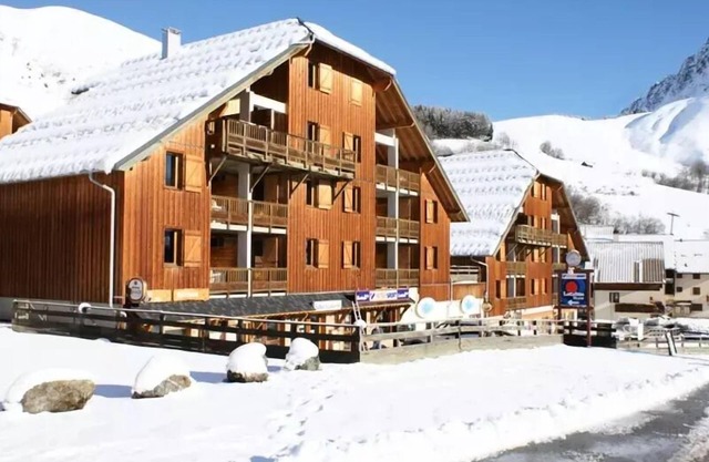 Residence La Fontaine Du Roi - 5 Rooms for 10 People