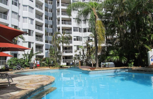 Residenz 1BR Apts @ Mariner Shores Resort