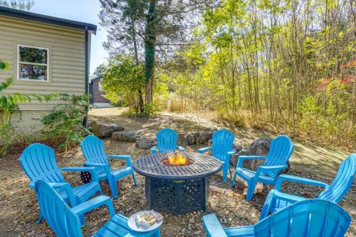 Resort Amenities and Lake Access Camdenton Retreat