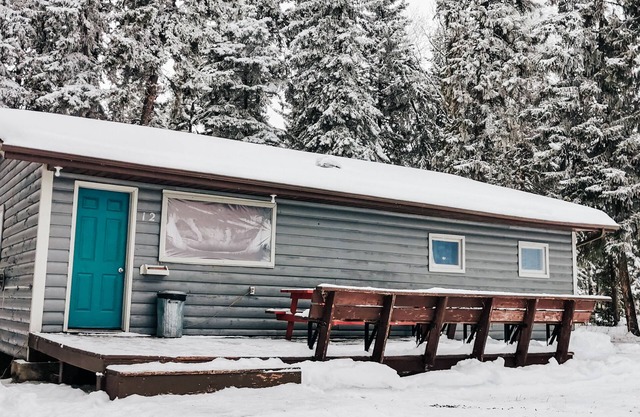Resort Getaway on Lake Deschambault