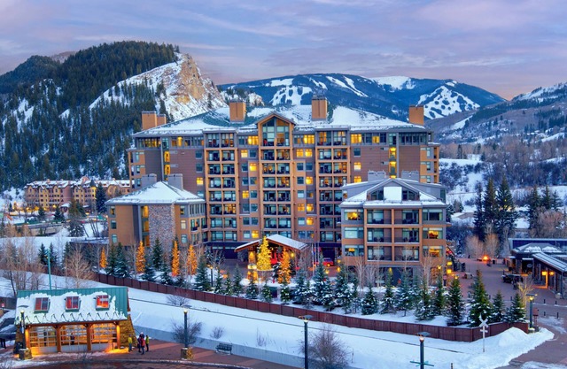 Resort & Spa, Ski In/Out, Ski Valet, Concierge, Hot tubs, Health Club, Rm Srvc
