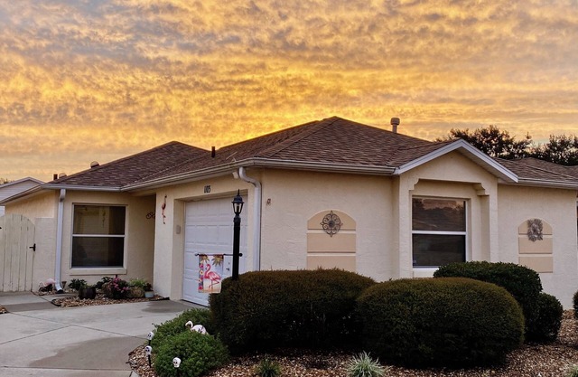 Resort Style 2 Bedroom 2 Bath Resort Style Courtyard Villa with “Privacy”