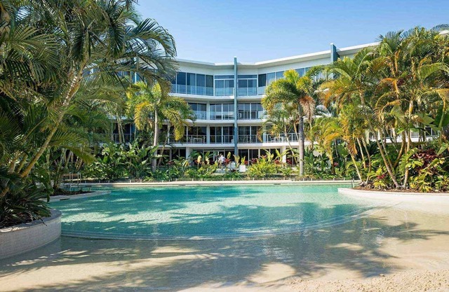 Resort Style Apartment in Hope Island