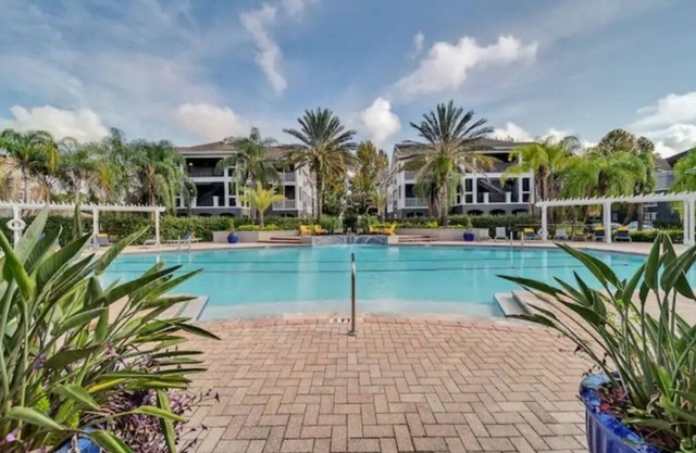 Resort style/King Bed/Modern/Pickleball
