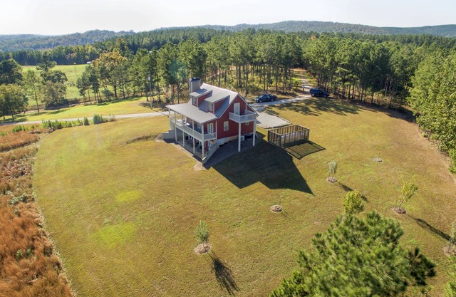 Rest and Relaxation in the Foothills of the Appalachians in Northeast Alabama