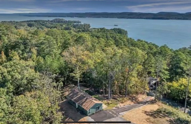 Rest & Repeat Comfy Cosey - Charm Lake Guntersville