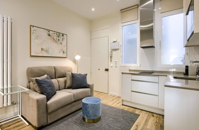 Retiro II - One-Bedroom Apartment Next to El Retiro