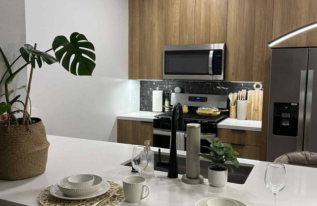 Retreat Home, kitchen island, LUX amenities