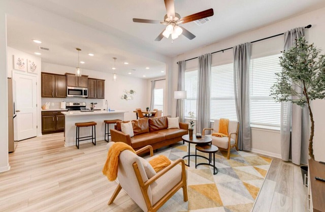 Retreat in Troy with 5 Beds