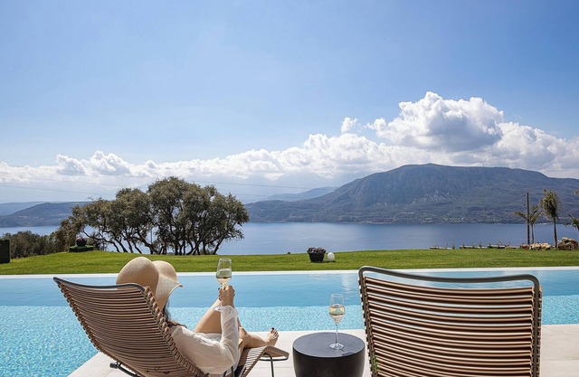 Retreat to Ethereal Luxury and Wellness: by etouri