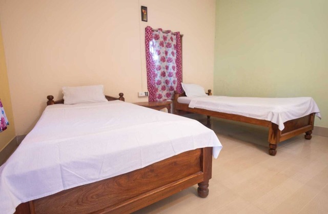 Rhino Cottage Manas By GRB