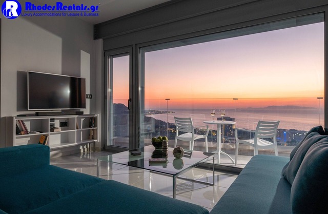 Rhodes Skyline Suite - 2 Bedroom with OutDoor jacuzzi and Sea view