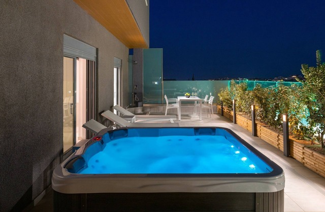 Rhodes Skyline Suite - 3 Bedroom with 2 Jacuzzi (outDoor + InDoor) and Sea view
