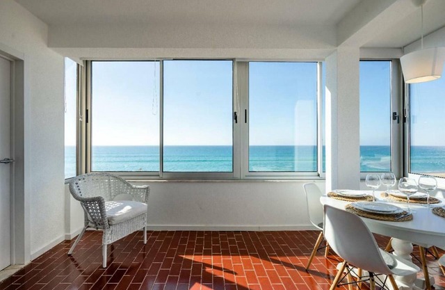 Ria Beach House | 1 Bedroom | Beach Front | Praia de Faro
