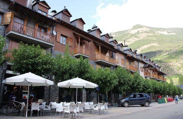Ribagorza, apartment located in the town of Benasque