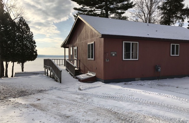 Ride your sled from the front door! Ice fishing! Spacious & Clean with Parking!