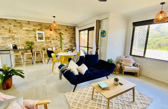 RIDGES BY THE SEA – 2 BED APART – SLEEPS 5 – NAMBUCCA HEADS
