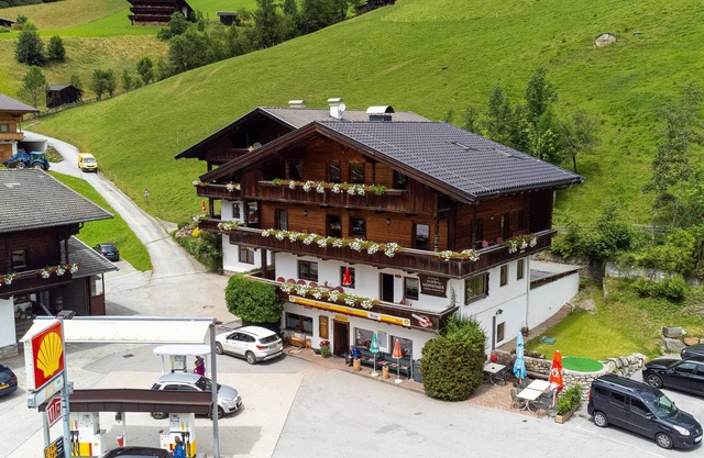 Right by the ski lift - 2 apartments in Alpbach