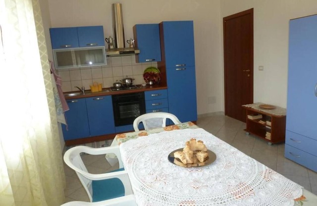 Rilassati nella Nostra Suite Dalia: Un Ambiente Familiare Vicino al Centro