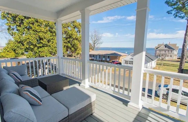 Rise N' Shine ~ Enjoy Potomac River Views & Quick Walk to the Beach!