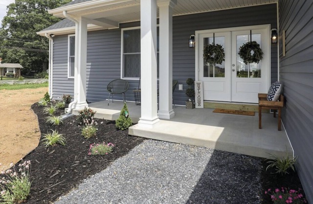 River access in private community! New 2bed/2bath!
