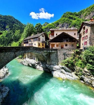 River and Mounts