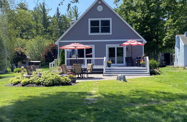 River Front & Lake View - Don't miss this ideal year round getaway!