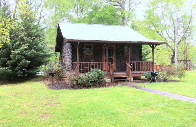 River Frontage ❄Hot Tub ❄Whirlpool bath ❄Studio for Two ❄Pet Friendly