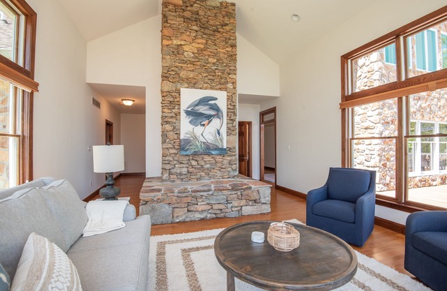 River Haven with Hot Tub | 4 Bed, 3.5 Bath