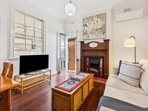 River Street Heritage Apartment