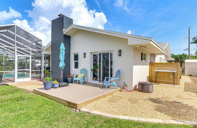 Riverfront Apt w/Boat Dock in Melbourne Beach!
