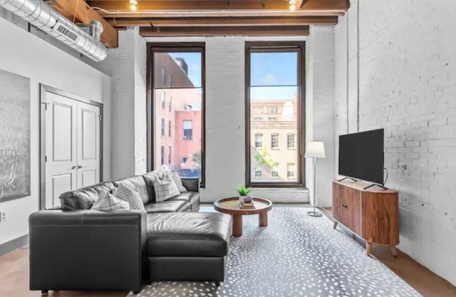 Riverfront Loft-Parking-Clubhouse-Gym-Deck
