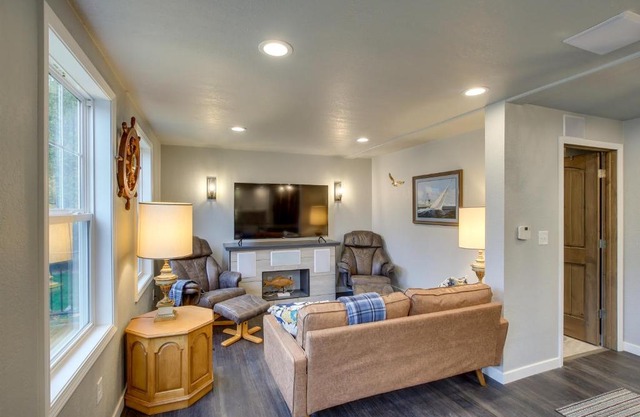Riverfront Two Rivers Vacation Rental By Beaches