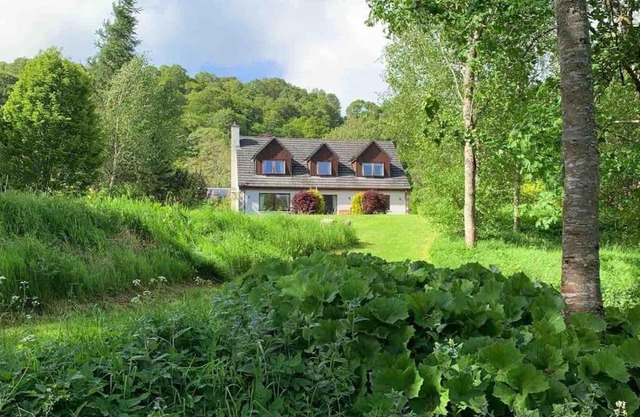 Rivermill House near Loch Ness - pet friendly.