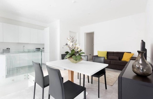 Riverside Elegance 3 Bedroom near Trafalgar Sq