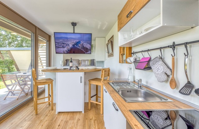 Riverside Suite Mare private beach, Gradac, Slovenia